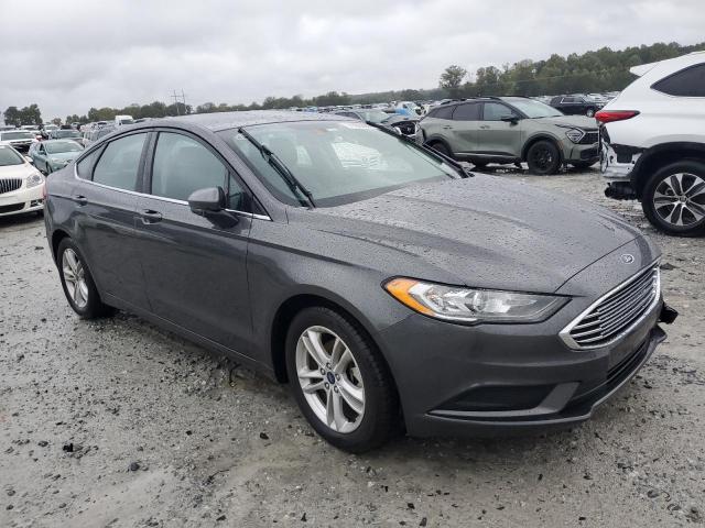 3FA6P0H75JR171440 - 2018 FORD FUSION SE BLACK photo 4