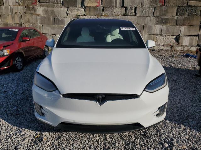 5YJXCBE23GF016989 - 2016 TESLA MODEL X 白色 照片 5