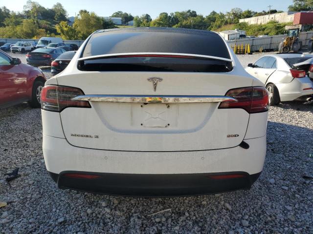 5YJXCBE23GF016989 - 2016 TESLA MODEL X 白色 照片 6