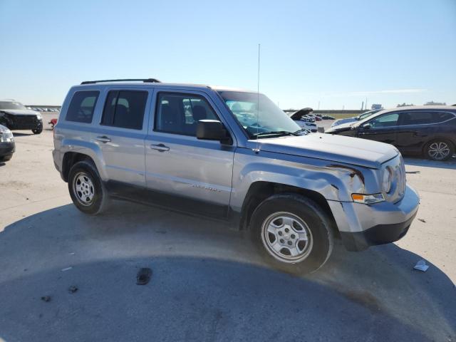 1C4NJPBAXGD670112 - 2016 JEEP PATRIOT SPORT 银色 照片 4