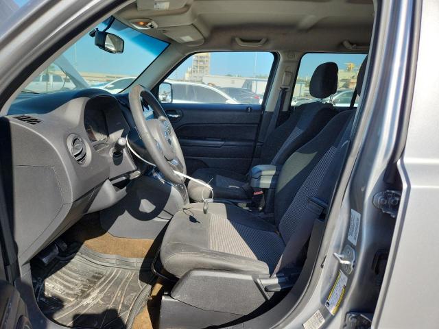 1C4NJPBAXGD670112 - 2016 JEEP PATRIOT SPORT 银色 照片 7