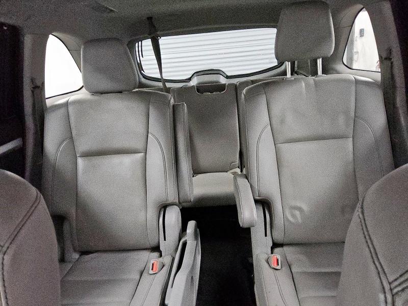 5TDKZRFH5KS301198 - 2019 TOYOTA HIGHLANDER SE GRAY photo 10