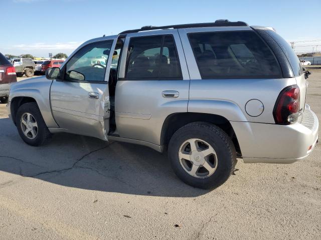 1GNDT13S462359691 - 2006 CHEVROLET TRAILBLAZE LS GRAY photo 2