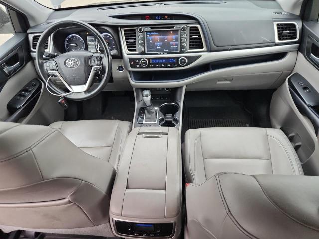 5TDJZRFH0HS511146 - 2017 TOYOTA HIGHLANDER SE BLACK photo 8