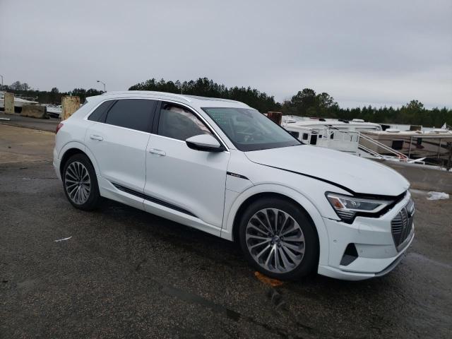 WA1VAAGEXKB023667 - 2019 AUDI E-TRON PRESTIGE WHITE photo 4