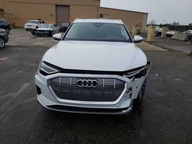 WA1VAAGEXKB023667 - 2019 AUDI E-TRON PRESTIGE WHITE photo 5