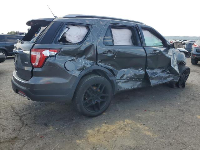1FM5K8D82JGC61942 - 2018 FORD EXPLORER XLT GRAY photo 3