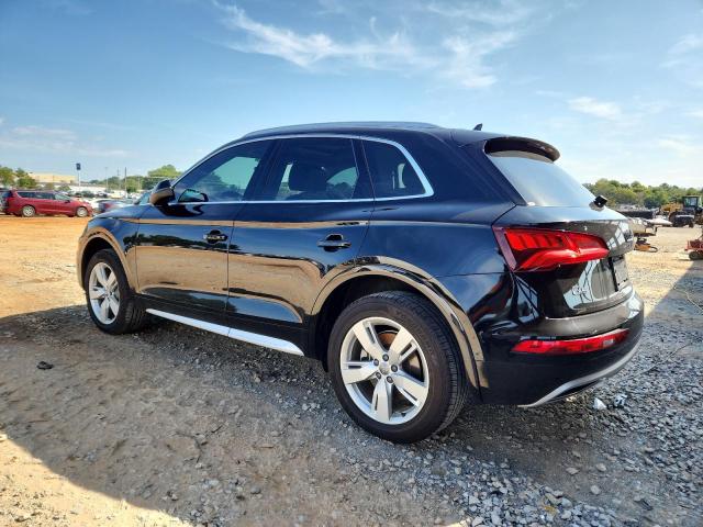 WA1BNAFY9K2044061 - 2019 AUDI Q5 PREMIUM PLUS BLACK photo 2