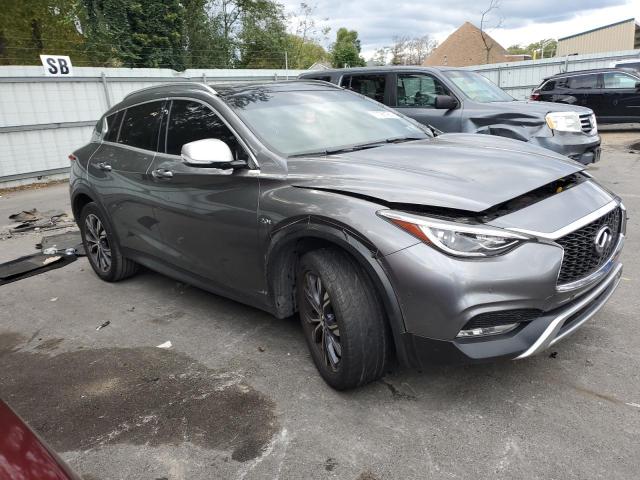 SJKCH5CR4HA017884 - 2017 INFINITI QX30 BASE Graphit Foto 4