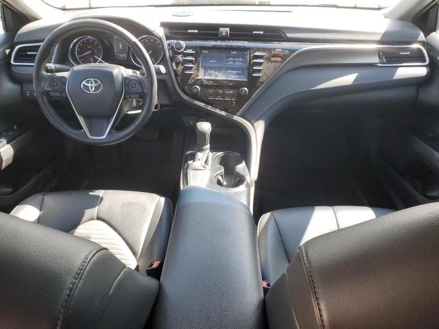 4T1B11HK8JU079764 - 2018 TOYOTA CAMRY L 银色 照片 8