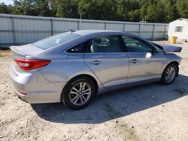 5NPE24AF7FH203912 - 2015 HYUNDAI SONATA SE SILVER photo 3