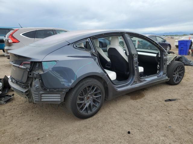 5YJ3E1EA1JF167623 - 2018 TESLA MODEL 3 GRAY photo 3