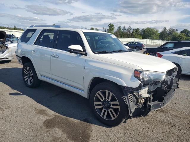 JTEBU5JR0G5289798 - 2016 TOYOTA 4RUNNER SR5/SR5 PREMIUM WHITE photo 4