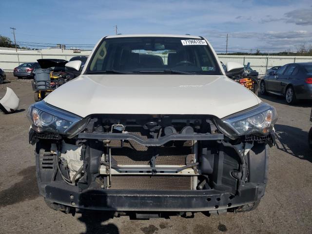 JTEBU5JR0G5289798 - 2016 TOYOTA 4RUNNER SR5/SR5 PREMIUM WHITE photo 5