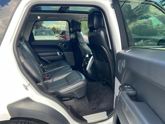 SALWR2RV7KA846853 - 2019 LAND ROVER RANGE ROVE HSE WHITE photo 6