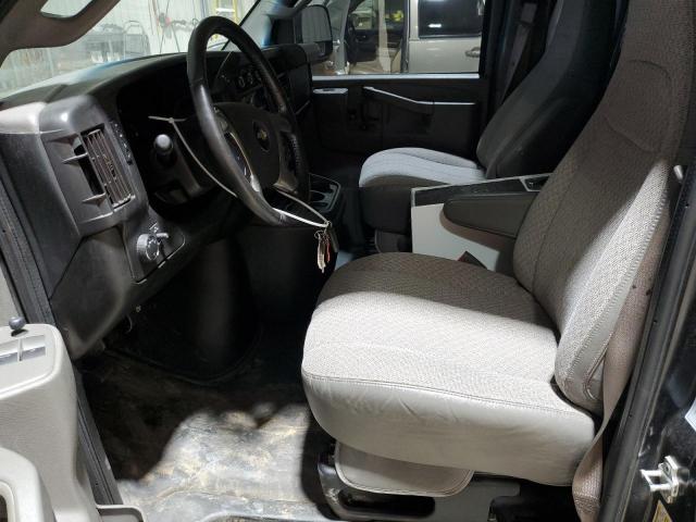 1GCWGAFP7J1301120 - 2018 CHEVROLET EXPRESS G2500 შავი ფოტო 7