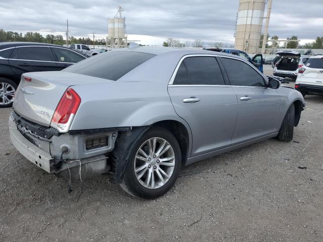 2C3CCAEG1HH596537 - 2017 CHRYSLER 300C SILVER photo 3