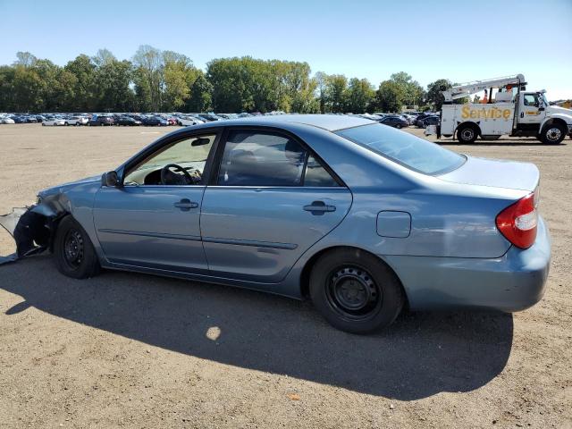 4T1BE32K72U586648 - 2002 TOYOTA CAMRY LE BLUE photo 2