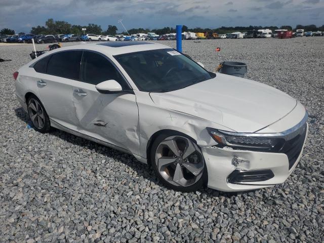 1HGCV2F90LA012908 - 2020 HONDA ACCORD TOURING WHITE photo 4