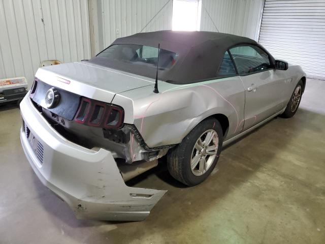 1ZVBP8EM4E5297117 - 2014 FORD MUSTANG SILVER photo 4