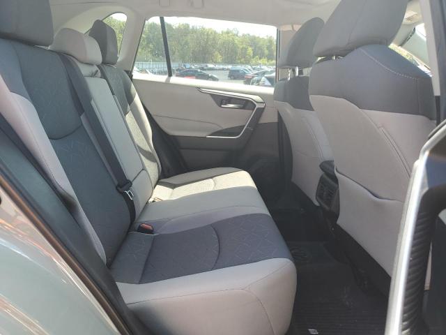 2T3P1RFV8MW193843 - 2021 TOYOTA RAV4 XLE GRAY photo 11