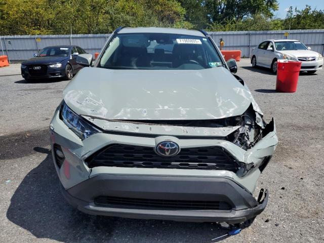 2T3P1RFV8MW193843 - 2021 TOYOTA RAV4 XLE GRAY photo 5