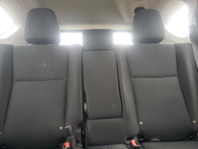 2T3ZFREV2JW472986 - 2018 TOYOTA RAV4 LE أبيض صورة 10