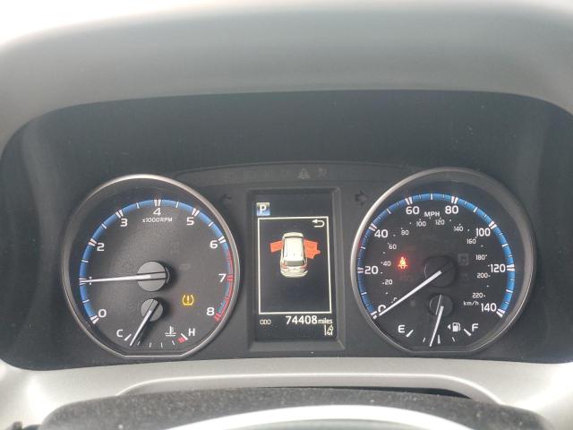 2T3ZFREV2JW472986 - 2018 TOYOTA RAV4 LE أبيض صورة 9