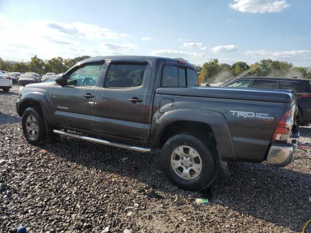 3TMJU4GN1DM150770 - 2013 TOYOTA TACOMA DOUBLE CAB PRERUNNER GRAY photo 2