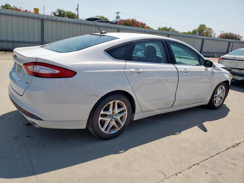 3FA6P0H79DR195857 - 2013 FORD FUSION SE WHITE photo 3