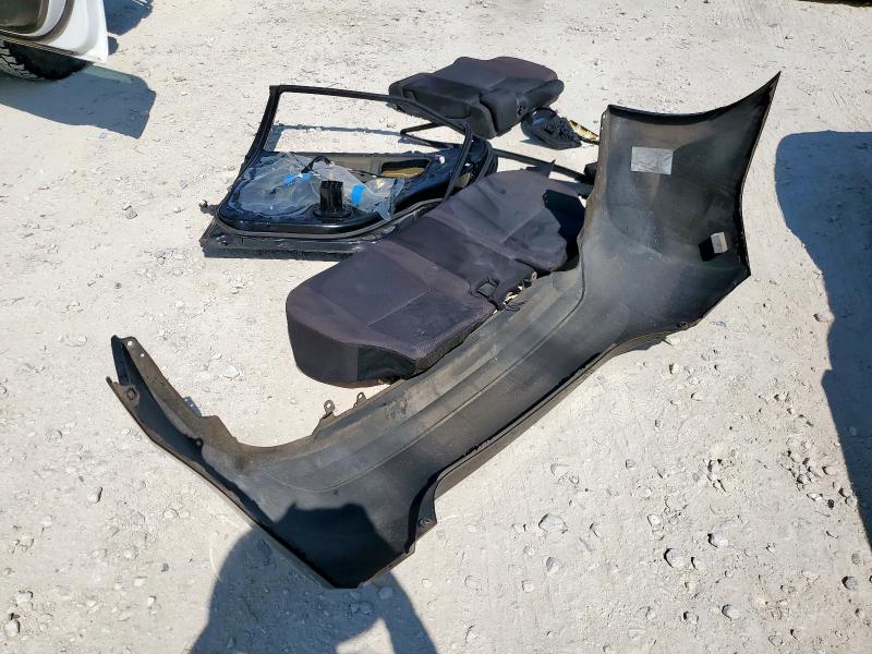 5YFBURHE7JP742419 - 2018 TOYOTA COROLLA L BLACK photo 12