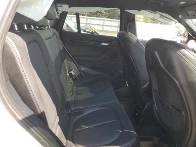 WBXHT3C32J5L30957 - 2018 BMW X1 XDRIVE28I WHITE photo 11