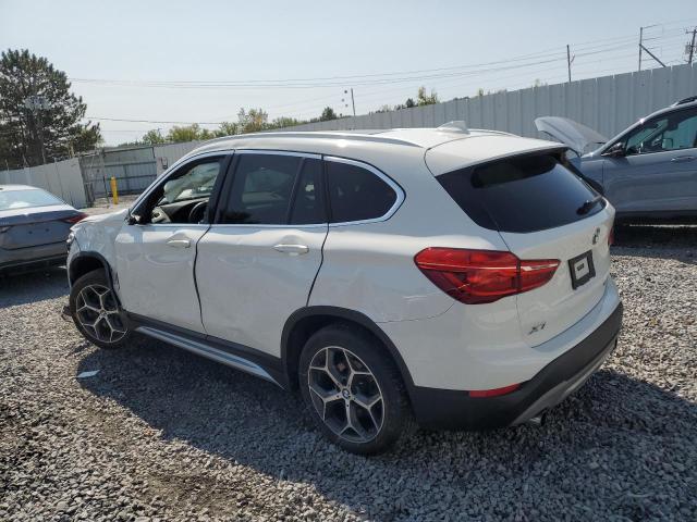 WBXHT3C32J5L30957 - 2018 BMW X1 XDRIVE28I WHITE photo 2