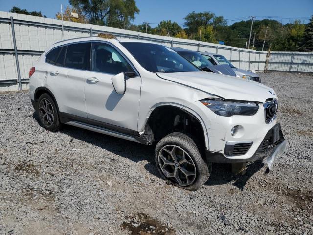 WBXHT3C32J5L30957 - 2018 BMW X1 XDRIVE28I WHITE photo 4