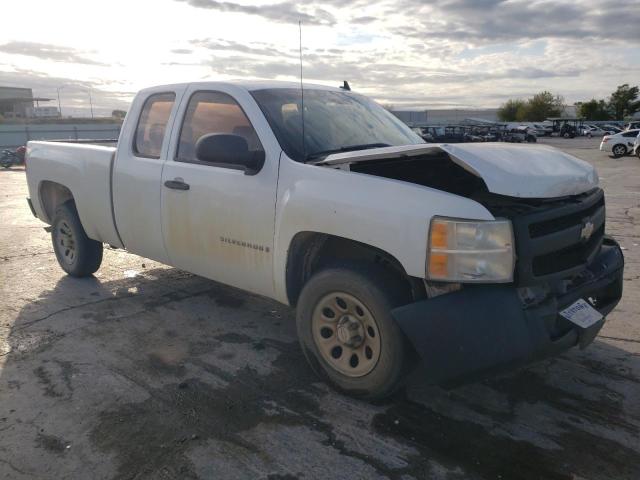 1GCEC19X07Z604513 - 2007 CHEVROLET silverado C1500 CLASSIC WHITE photo 4