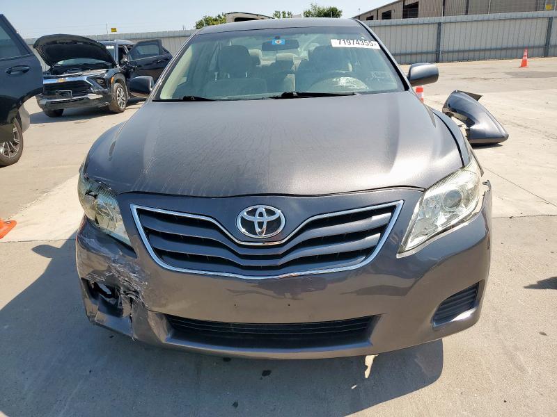 4T4BF3EK5BR143963 - 2011 TOYOTA CAMRY BASE Grafit foto 5