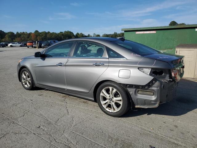5NPEC4AC0CH380817 - 2012 HYUNDAI SONATA SE GRAY photo 2