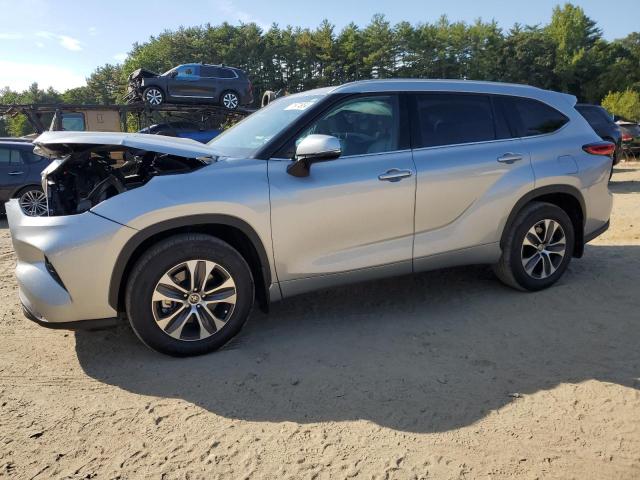 5TDHZRBH9NS210732 - 2022 TOYOTA HIGHLANDER XLE Plata foto 1
