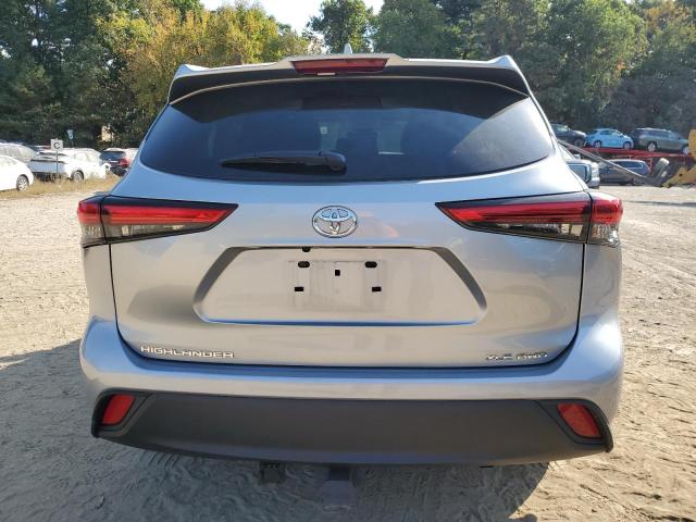 5TDHZRBH9NS210732 - 2022 TOYOTA HIGHLANDER XLE Plata foto 6