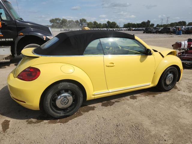 3VW5X7AT9DM832312 - 2013 VOLKSWAGEN BEETLE YELLOW photo 3