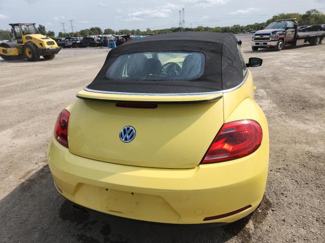 3VW5X7AT9DM832312 - 2013 VOLKSWAGEN BEETLE YELLOW photo 6