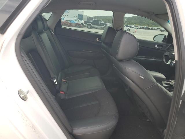5XXGT4L38KG323734 - 2019 KIA OPTIMA LX WHITE photo 10