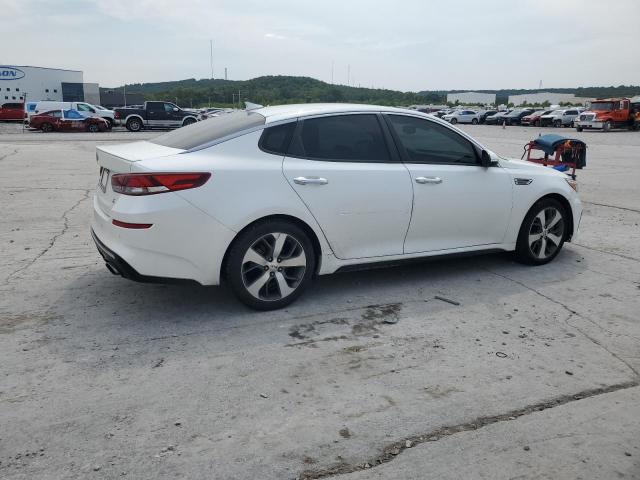5XXGT4L38KG323734 - 2019 KIA OPTIMA LX WHITE photo 3