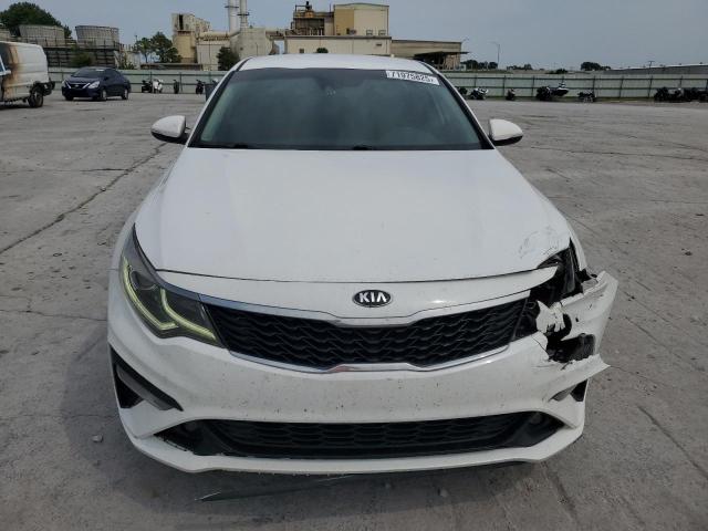 5XXGT4L38KG323734 - 2019 KIA OPTIMA LX WHITE photo 5