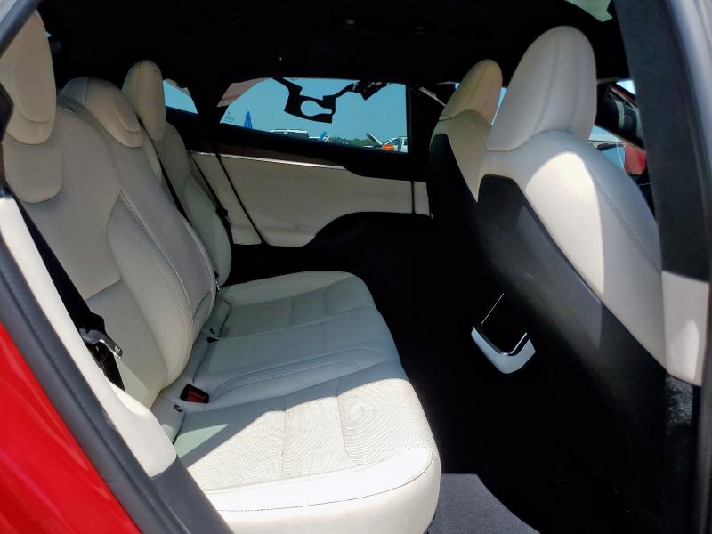 5YJSA1E51NF492742 - 2022 TESLA MODEL S Красный фото 10