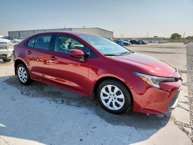 JTDBCMFE2RJ034118 - 2024 TOYOTA COROLLA LE RED photo 4