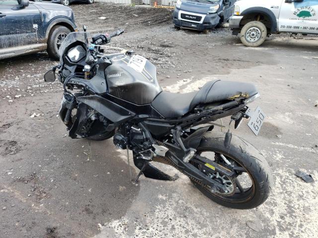 ML5EXER12PDA89502 - 2023 KAWASAKI EX650 R Қара фото 3