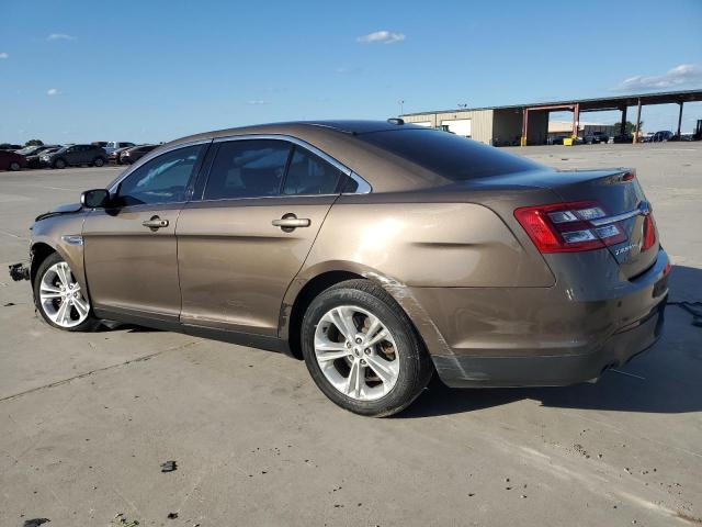 1FAHP2D81GG158011 - 2016 FORD TAURUS SE BROWN photo 2