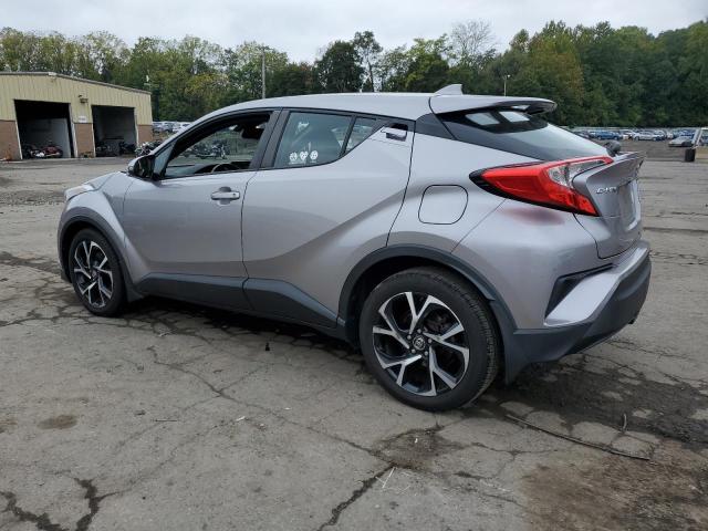 NMTKHMBX4JR020915 - 2018 TOYOTA C-HR XLE SILVER photo 2