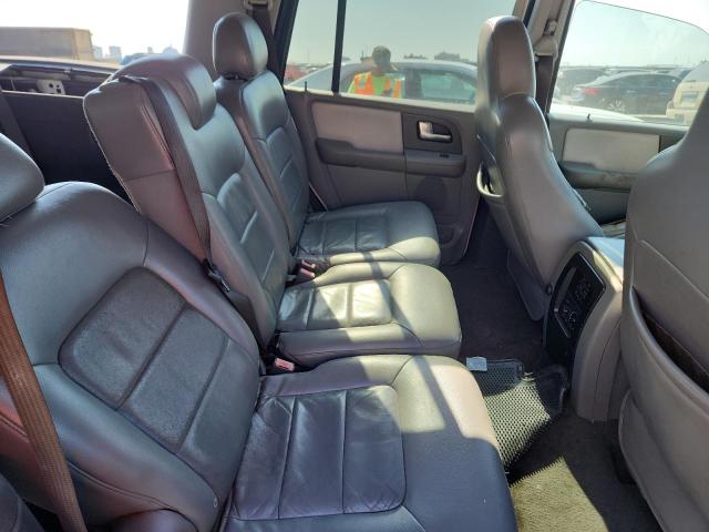 1FMRU15W44LB02741 - 2004 FORD EXPEDITION XLT 白色 照片 11
